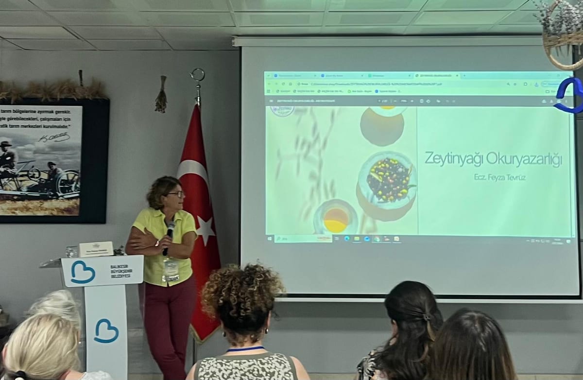 Yönetim Kurulu Üyemiz Sn. Feyza Tevrüz’ün BAÇEM’de Balıkesir Aromaterapi Festivali Kapsamında Gerçekleştirdiği Sunum Büyük İlgi Gördü